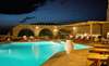 Kouros Hotel & Suites 